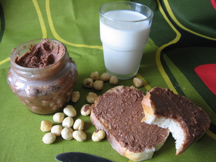 Chocolate hazelnut spread-homemade Nutella_resize